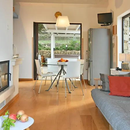 Respiro 8 By Massimo Villa Cefalù